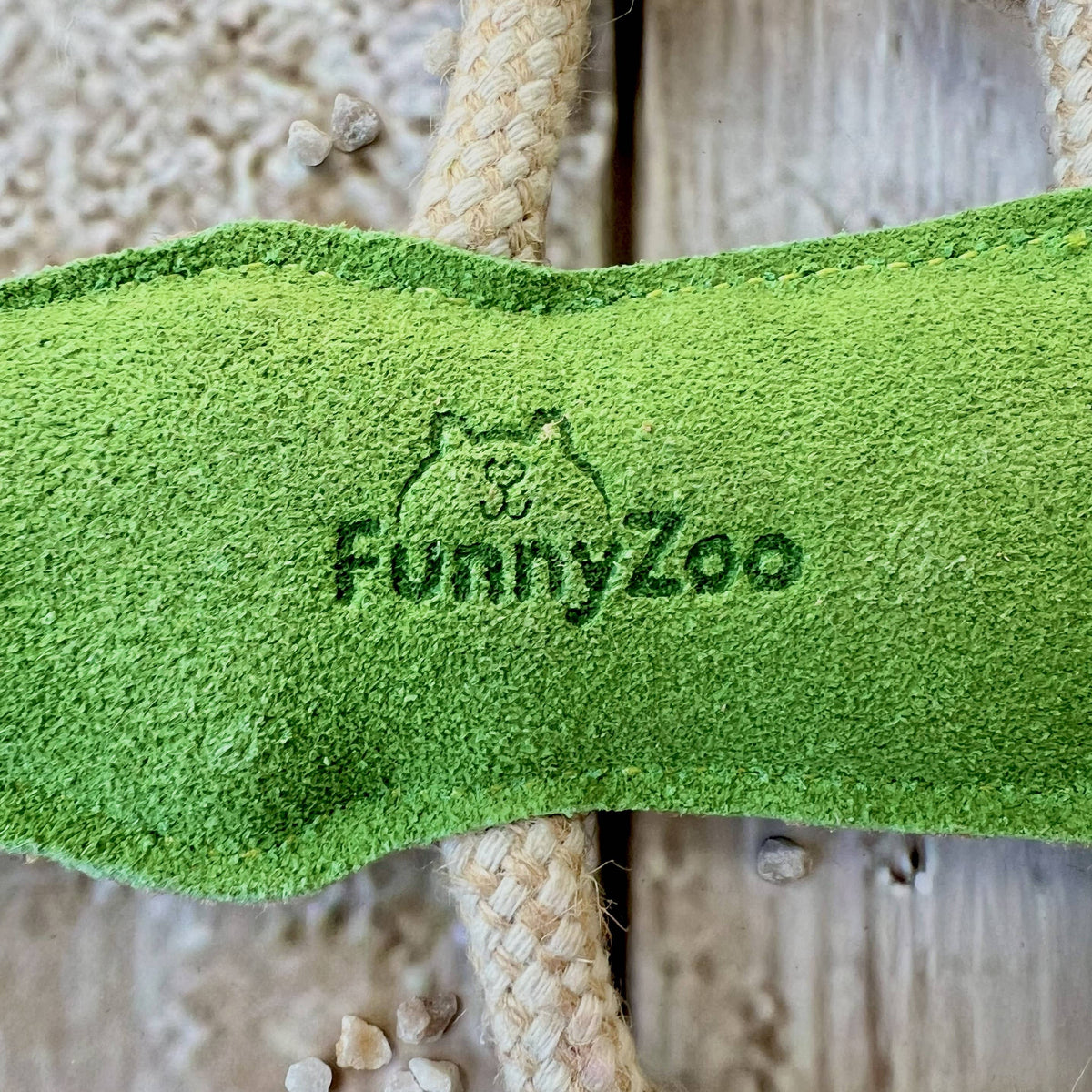 FUNNY ZOO KROKODYL ZE SKÓRY ZAMSZOWEJ 🐊
