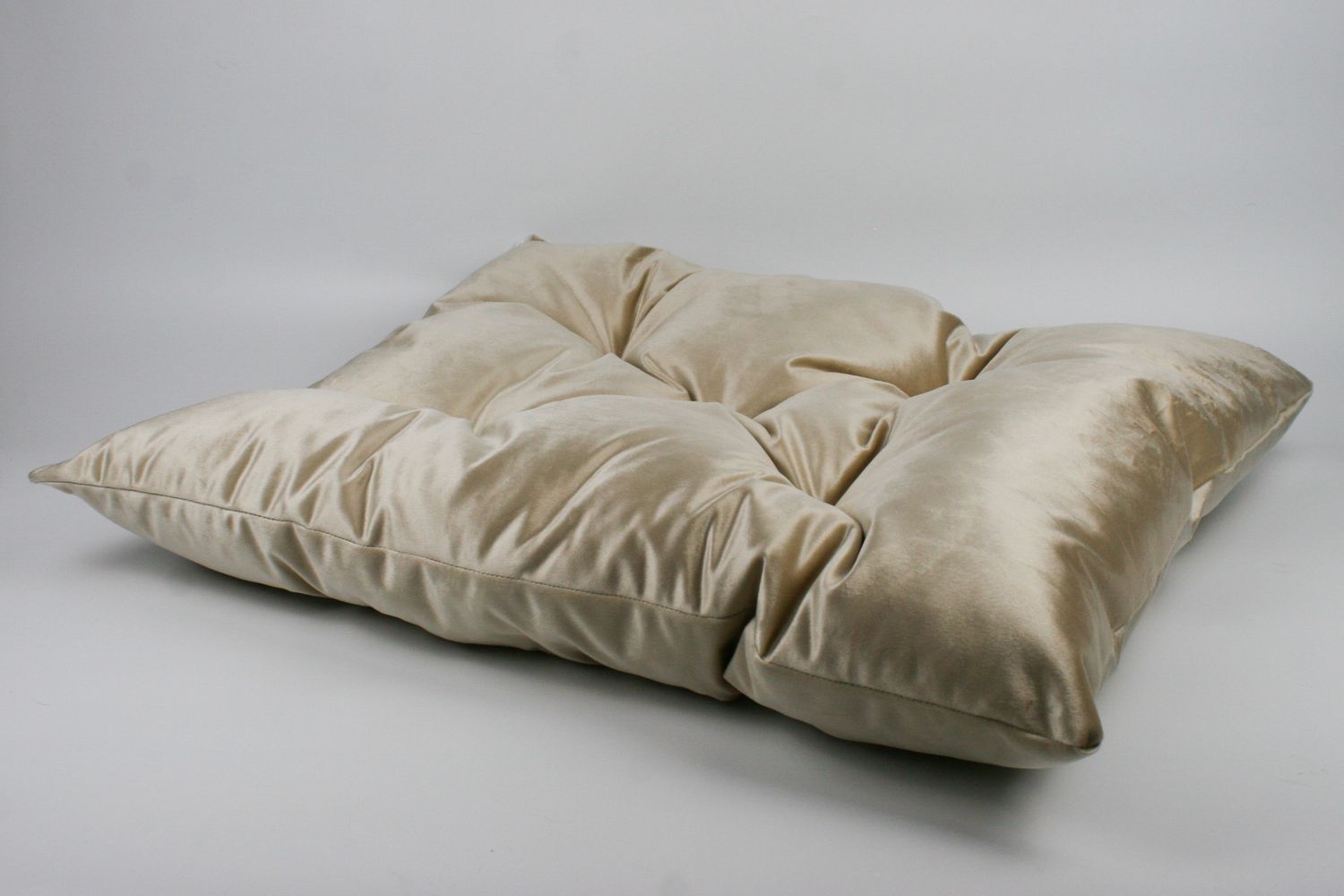 FABVELVET LEGOWISKO DLA PSA, WYMIARY 80/60 CM, VELVET TAPICERSKI - ZŁOTO